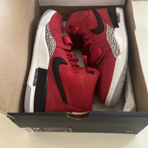 Nike Air Jordan Legacy 312 Varsity Red/Black-White - Picture 7 of 9